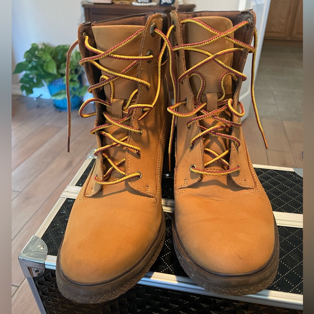 Timberlands Women’s Brinda Lace Up Boots